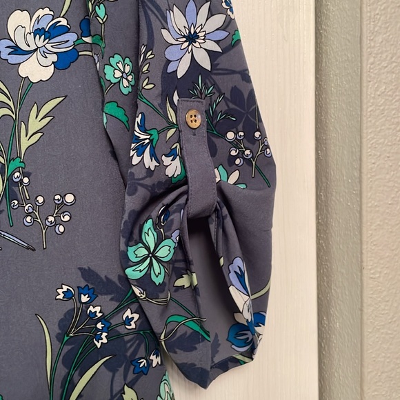 Croft & Barrow Floral Popover Top with Quarter Length Sleeves Medium - Picture 5 of 12